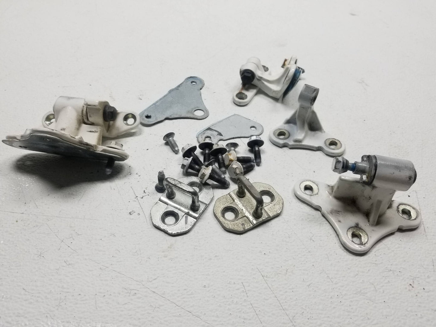 2007 Mercedes W164 Ml Ml500 Door Hinge Right Passenger Side OEM