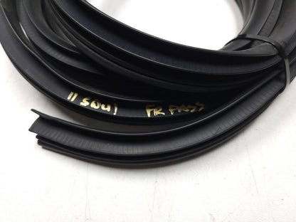 10 11 12 Kia Soul Door Weatherstrip Seal Front Passenger Side Righ OEM 57k Miles