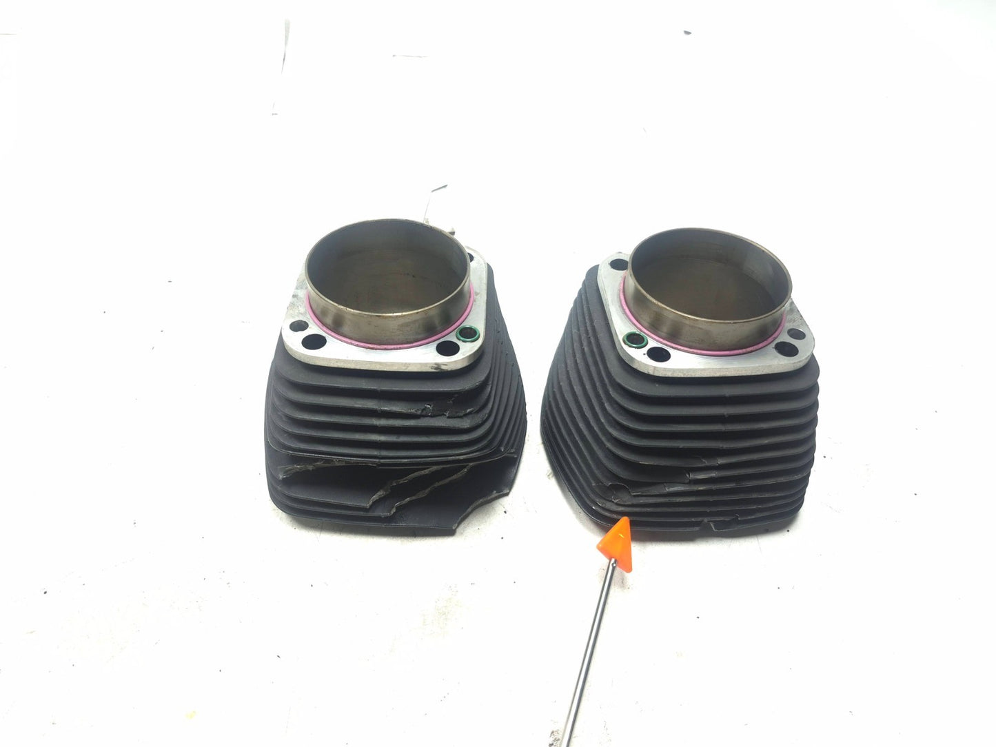 2016 Harley Davidson Dyna Street Bob Fxdb Cylinder Barrel Front & Rear 103 OEM