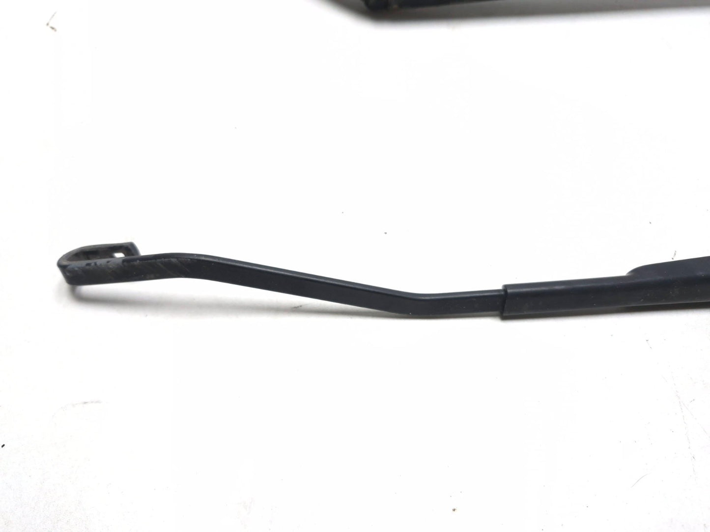 2004 Toyota Corolla Matrix Windshield Wiper Arm Left & Right Pair OEM