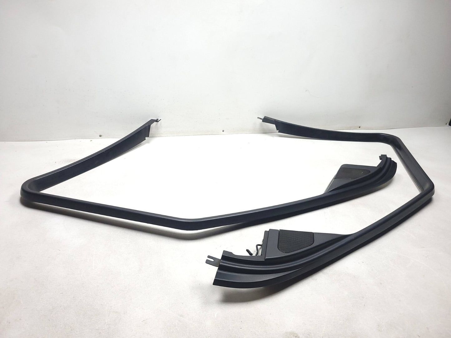 2007 Range Rover Front & Rear Door Window Trim Molding Left & Right 4 Pcs OEM