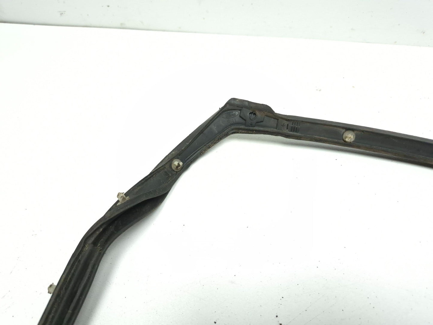 2017 Ford Transit Connect Front Driver Door Seal Weatherstrip 4pcs OEM