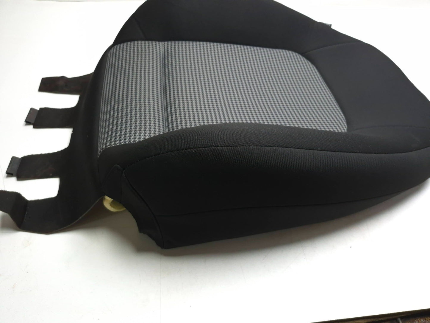 2019 Hyundai Kona Front Seat Back Cushion Right Passenger Side OEM