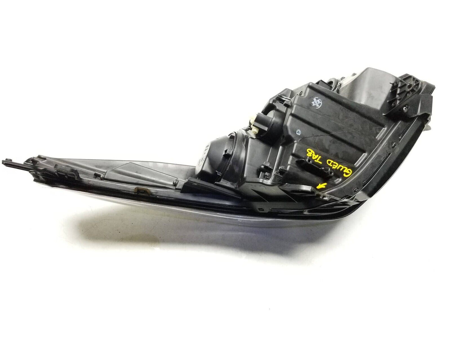 2013 - 2018 Cadillac Ats Headlight Passenger Side Right 23236366 OEM