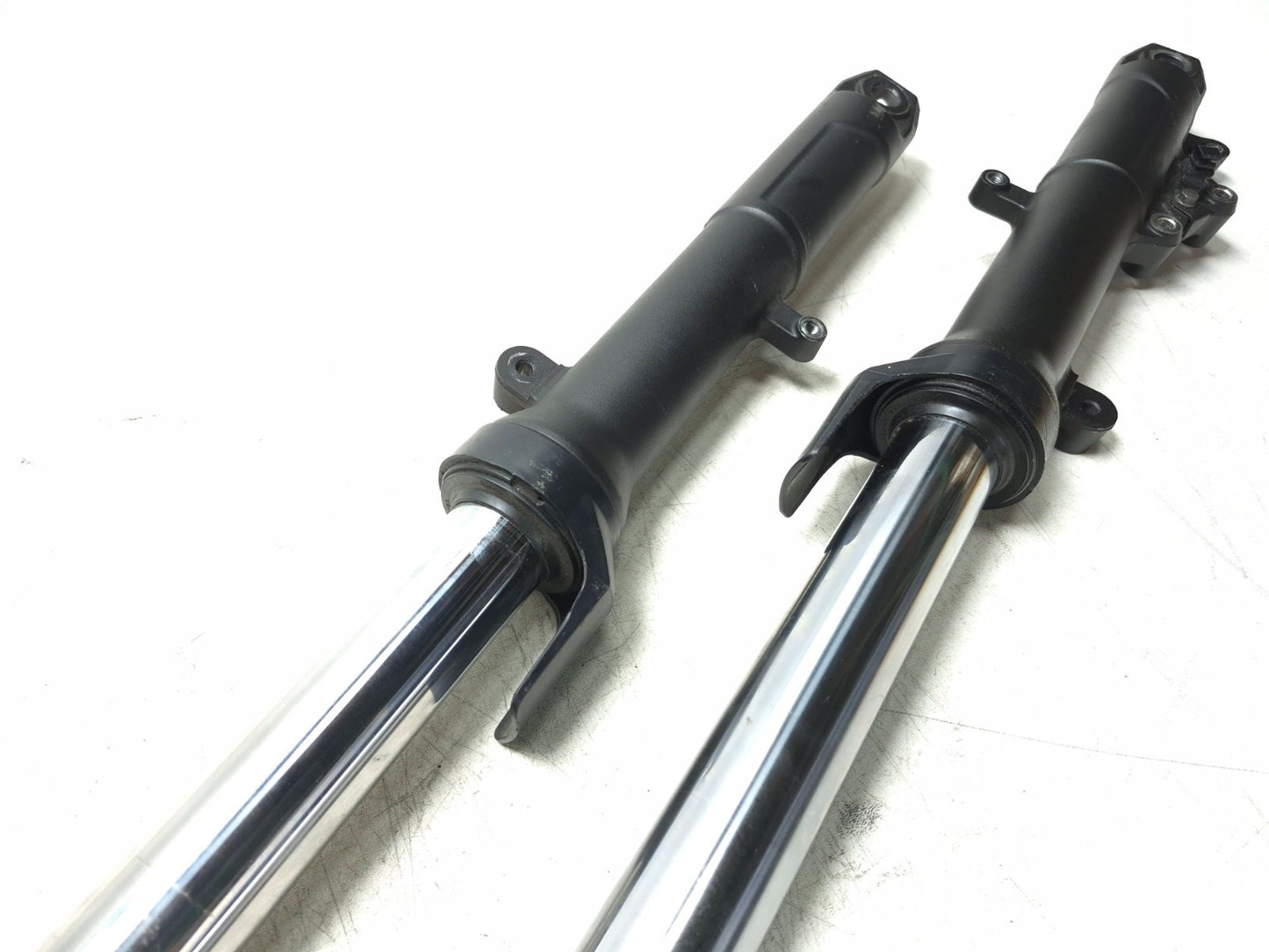 2019 Kawasaki Z400 Er400d Front Fork Shock Left & Right Pair OEM