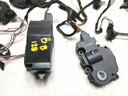 2008 BMW 128i HVAC Heater Flap Vent Motor Actuator W/ Wire Harness OEM