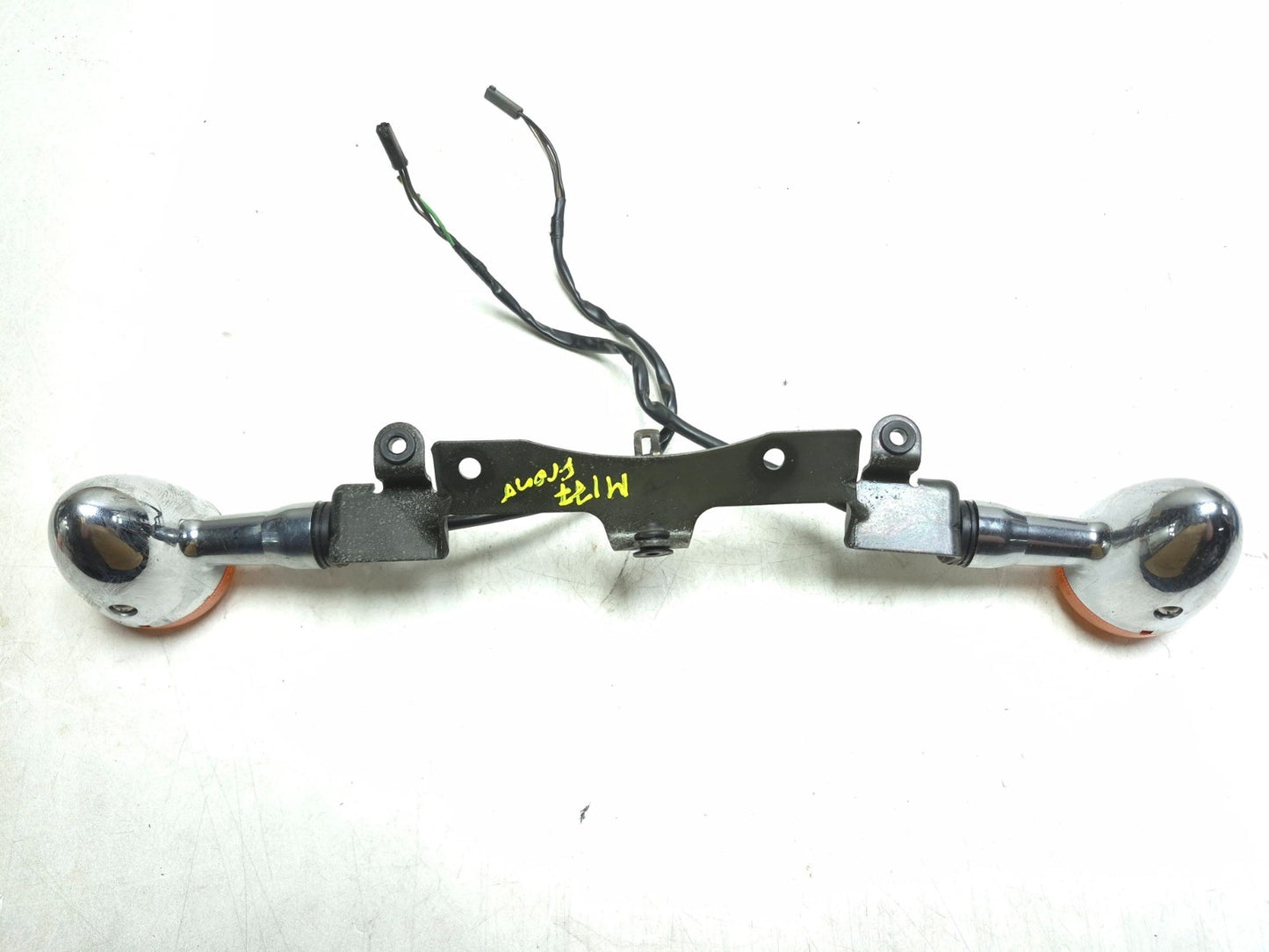 2004 Suzuki Intruder Volusia Vl800 Front Turn Signal W/ Mount Left & Right OEM