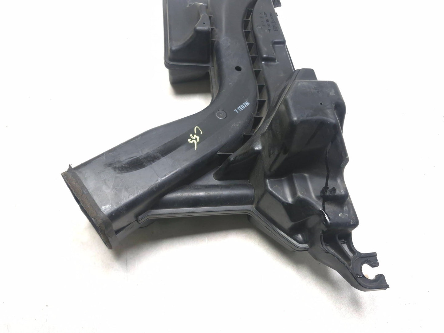 2018 Nissan Altima Air Cleaner Intake Duct  OEM
