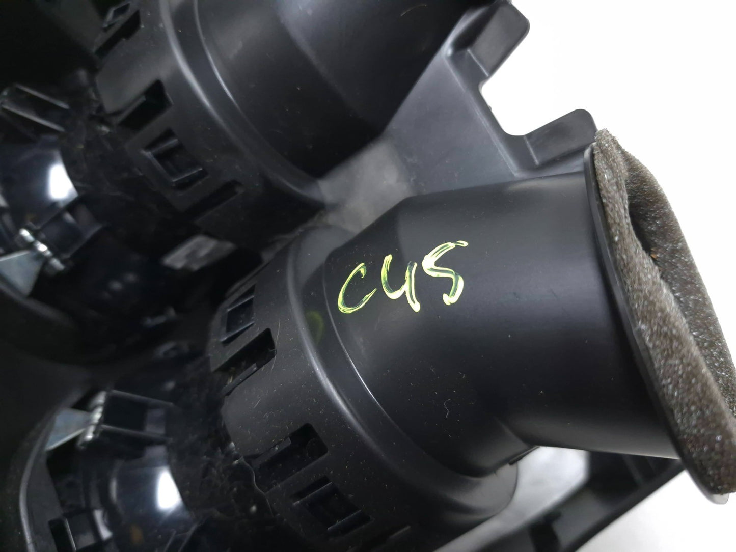 2021 Alfa Romeo Giulia Center Console Rear Air Vent Oem✅ 78k Miles