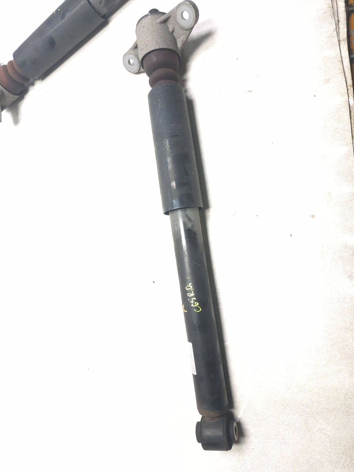 2019 Hyundai Kona Rear Shock Strut Absorber Left & Right OEM