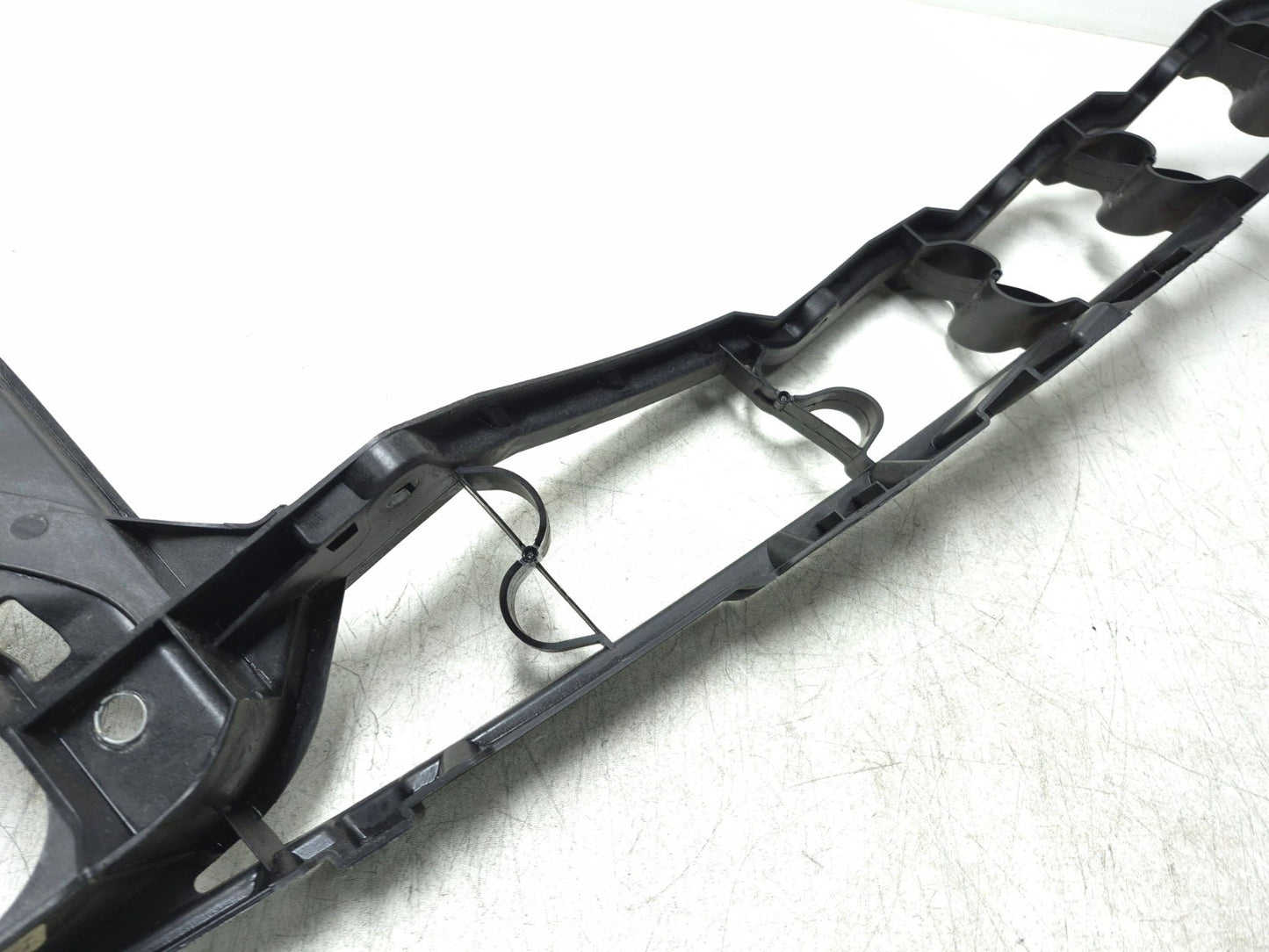 2008 BMW X6 E71 Front Fender Support Mount Bracket Left & Right OEM