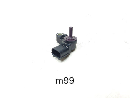 2012 Kawasaki Versys Le650c Air Valve & Air Flow Pressure Sensor 2 Pcs OEM