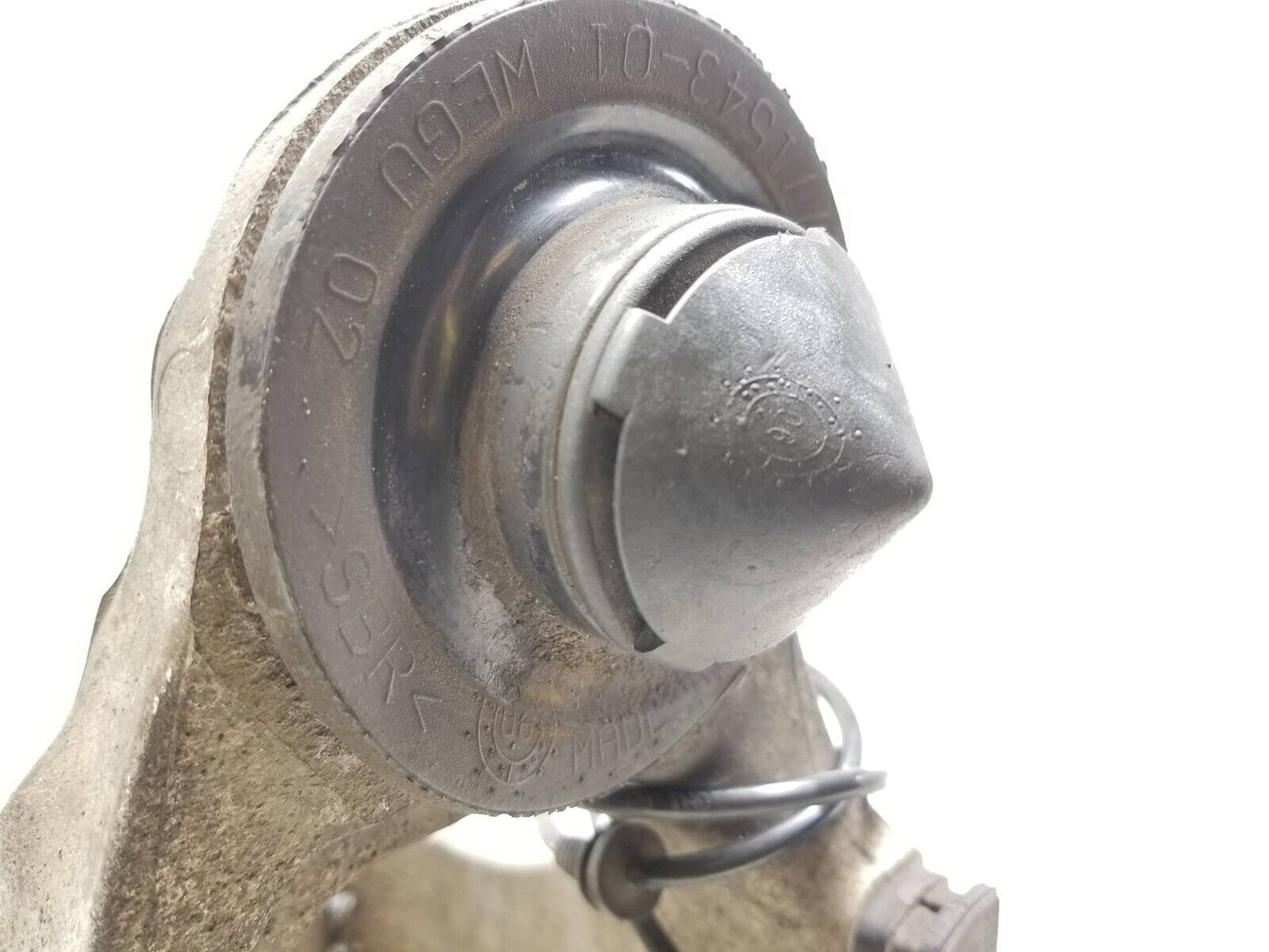 2007 - 2013 BMW X5 X6 E70 Rear Spindle Knuckle Hub Driver Side Left OEM