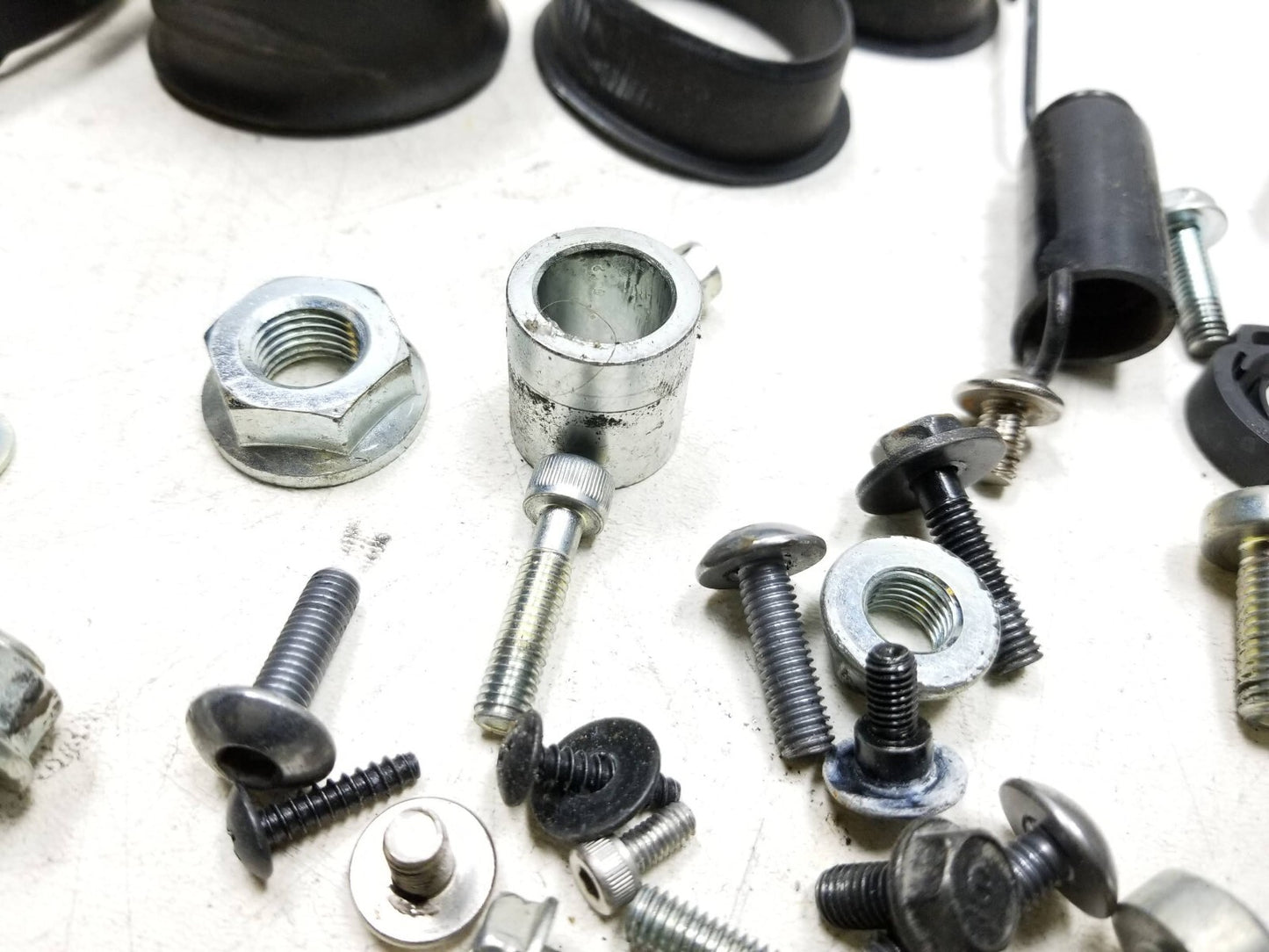 19 - 23 Honda Cbf300 Na Misc Bolts Hardware Screws Brackets OEM