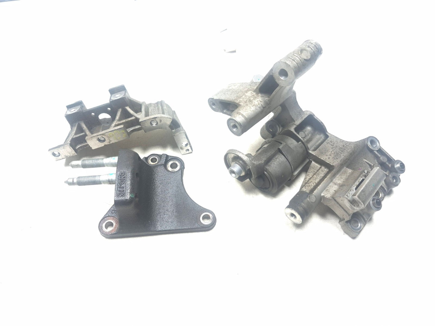 2012 Hyundai Sonata 2.4l Belt Tensioner & A/c Compressor Bracket 3 Pcs OEM