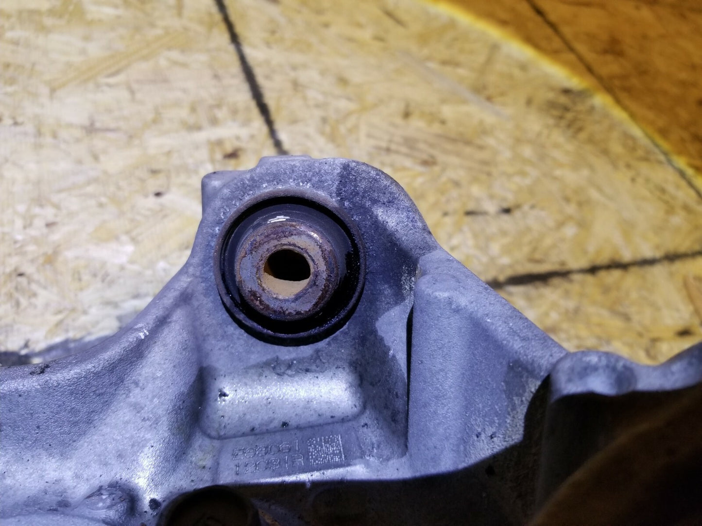 2017 Acura TLX Rear Spindle Knuckle Wheel Hub Right Passenger Side OEM