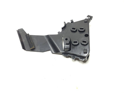 2014 -2016 Honda Interceptor Vfr800 Left Air Intake Tube Guide  OEM