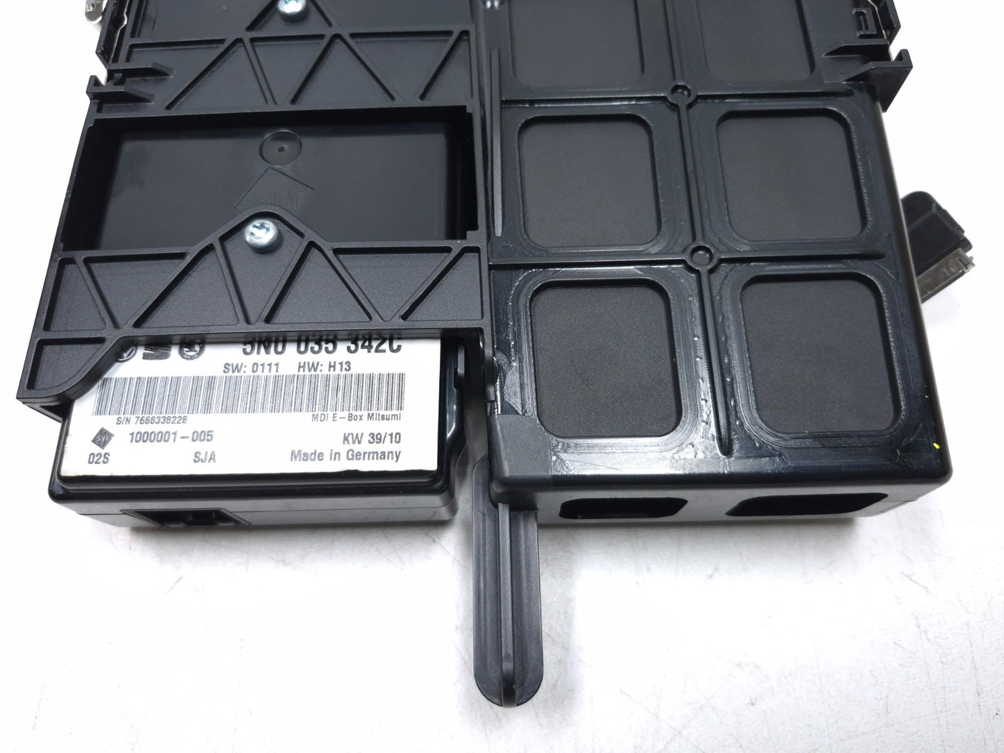 2011 Volkswagen Tiguan Multimedia Control Module OEM