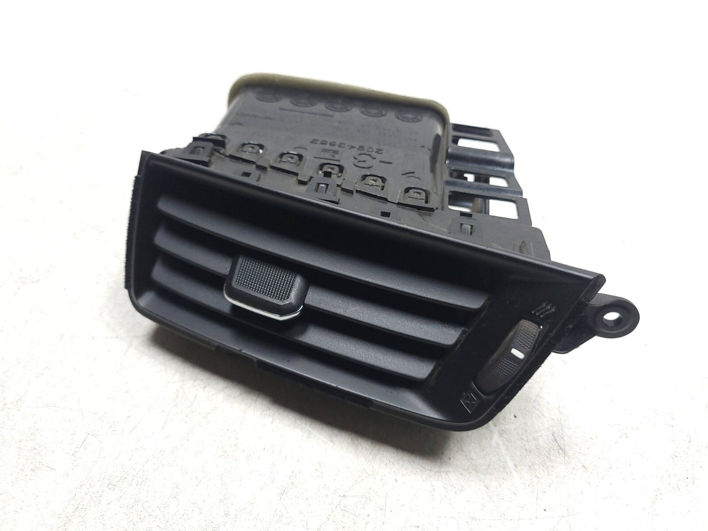 2017 Silverado 1500 Center Air Vent Grill Dash Dashboard Left & Right OEM