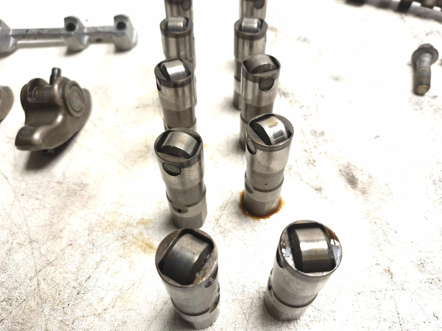 Yale Forklift V6 4.3l Engine Camshaft & Rocker Arm Set OEM