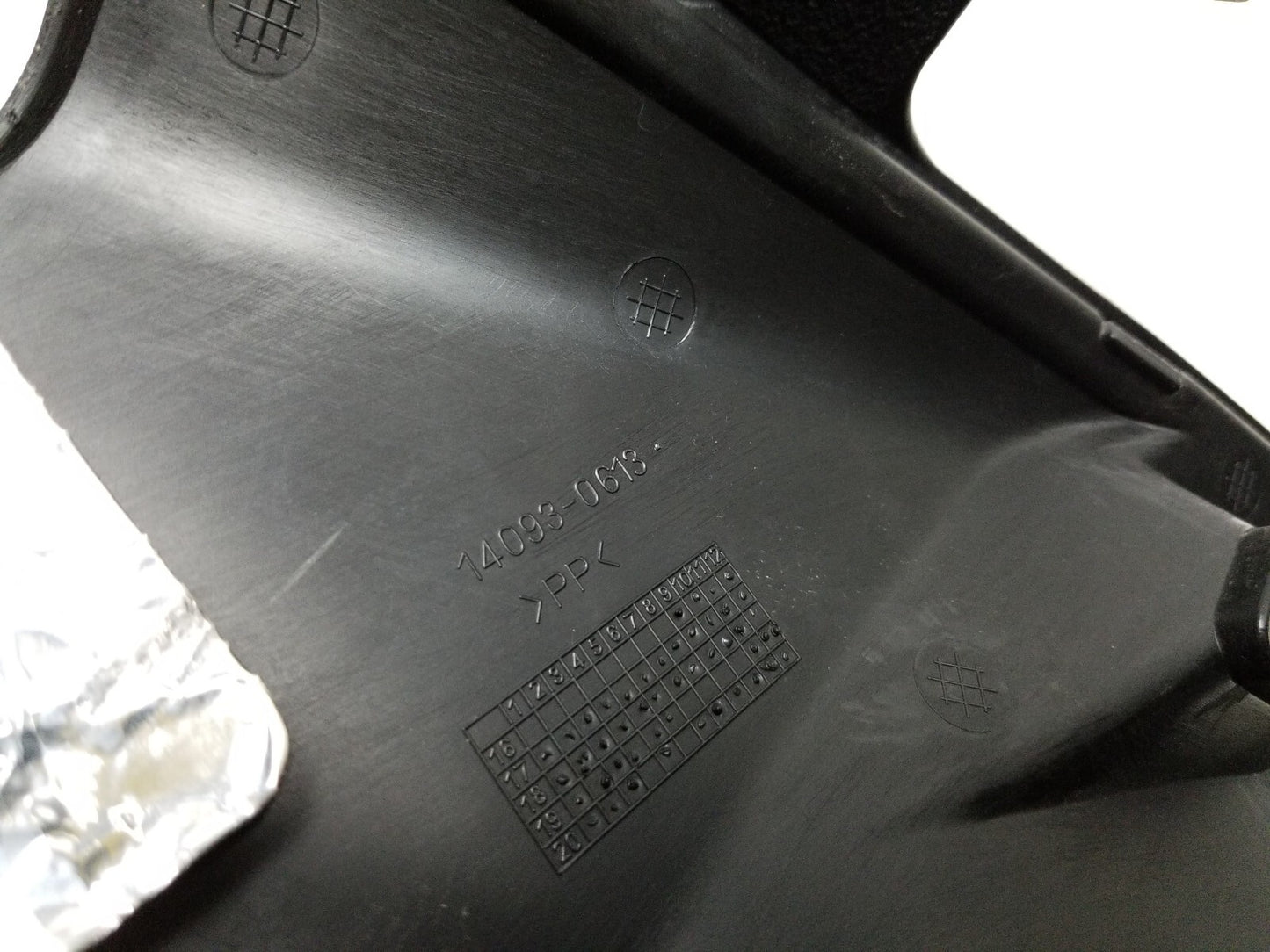 2017 - 2023 Kawasaki Er650 Z650 Tank Panel Cover Trim Cowl Left & Right OEM