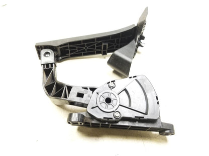 2011 - 2016 Kia Sportage Gas Pedal Accelerator OEM