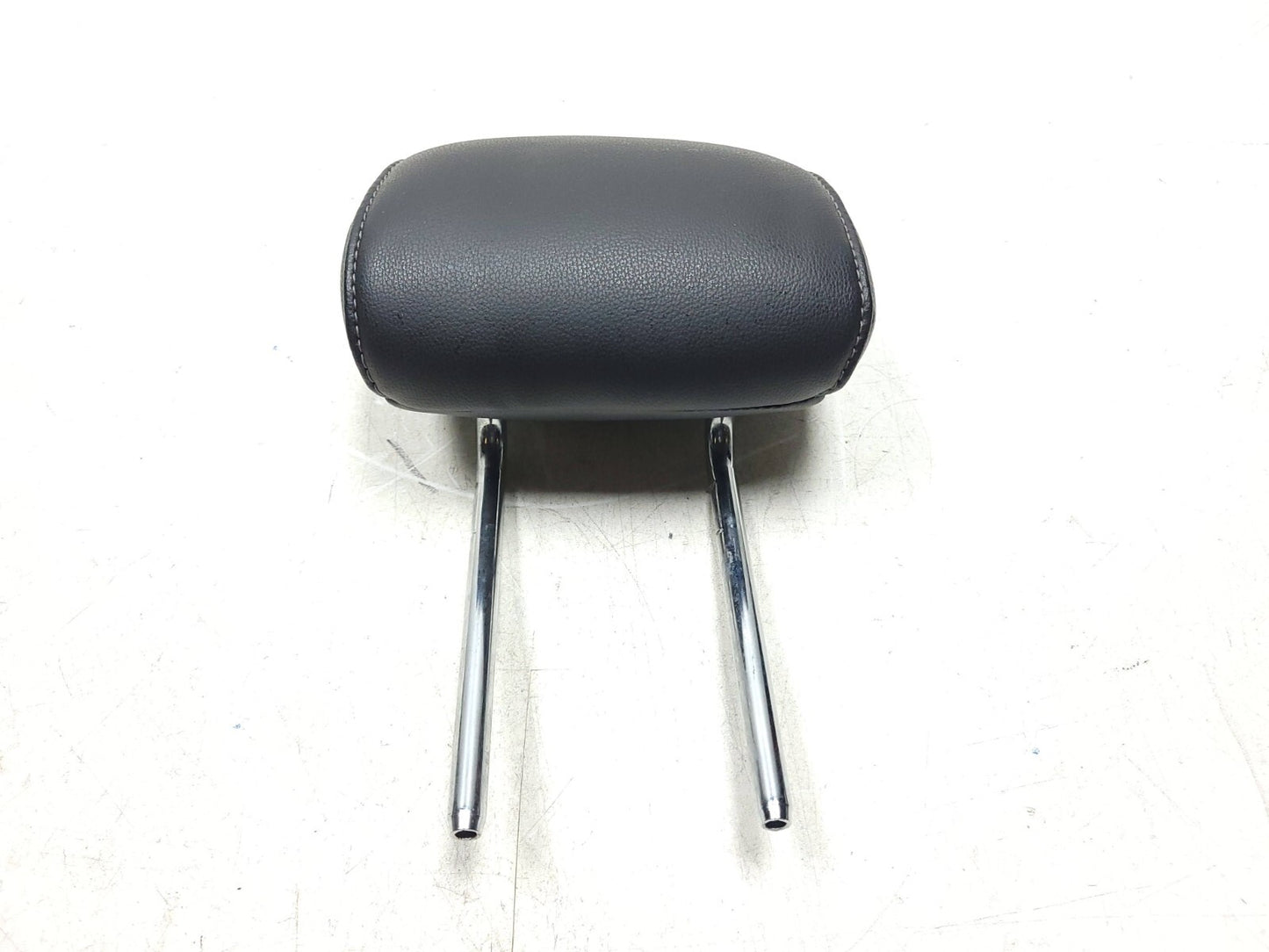 2013 Ford Fusion Rear Seat Headrest Left & Right Pair OEM