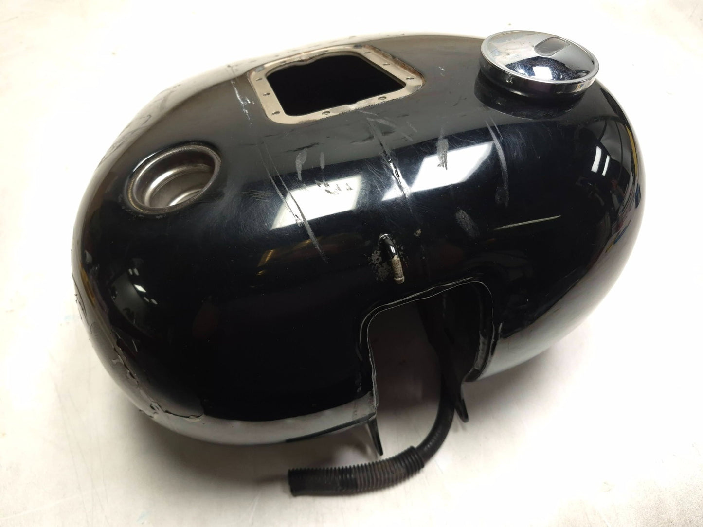2004 Harley-davidson Softail Flstc Fuel Tank OEM