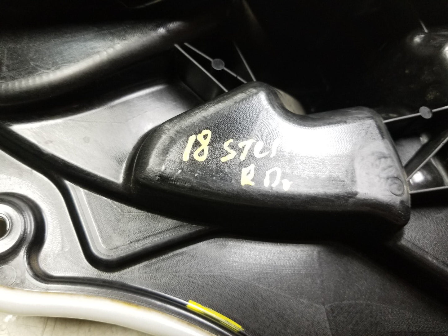 2017-2023 Alfa Romeo Stelvio Window Regulator Panel Rear Driver Side Left OEM