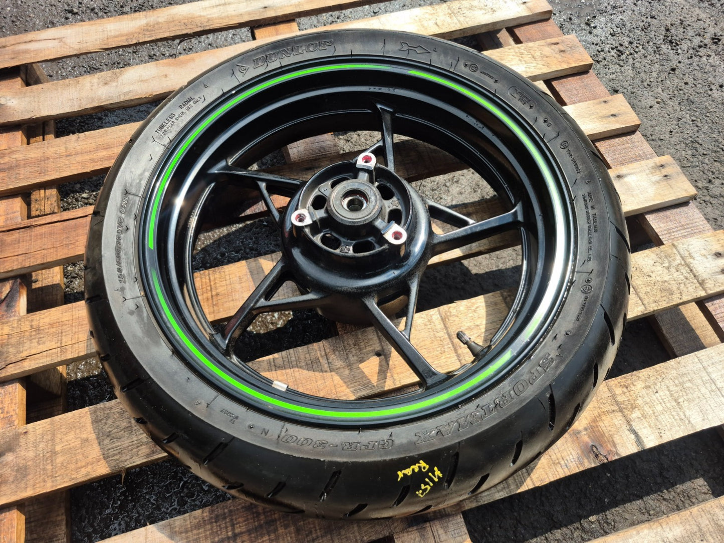 2023 Kawasaki Ninja 400 Ex400 Rear Wheel Rim & Tire  OEM