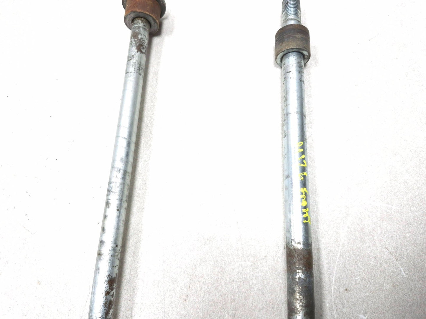 1999 Yamaha V Star Xvs650 Wheel Axle Front & Rear OEM