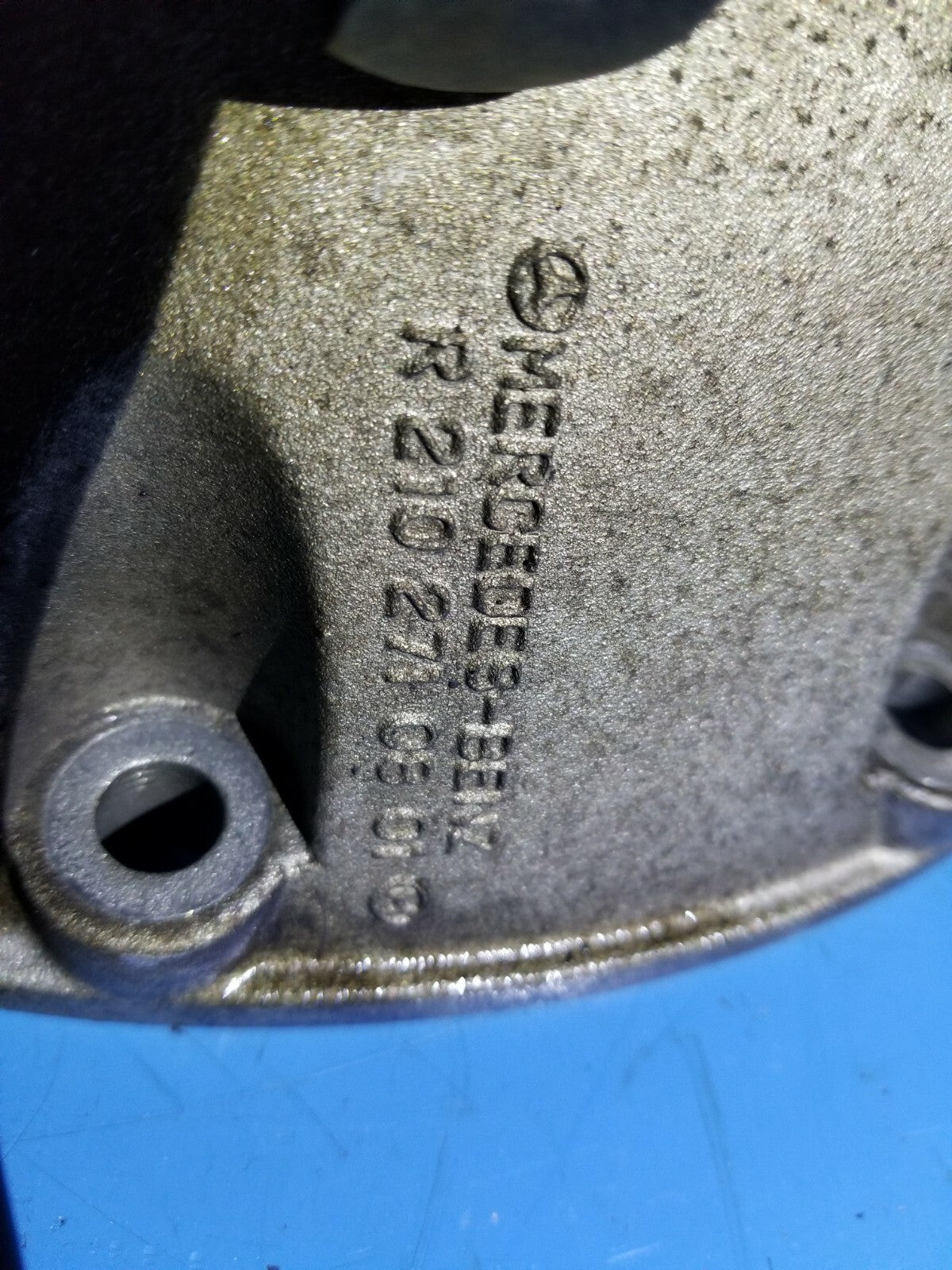 2001 Mercedes Benz Ml 320 Automatic Transmission Housing W/ Oil Pump OEM