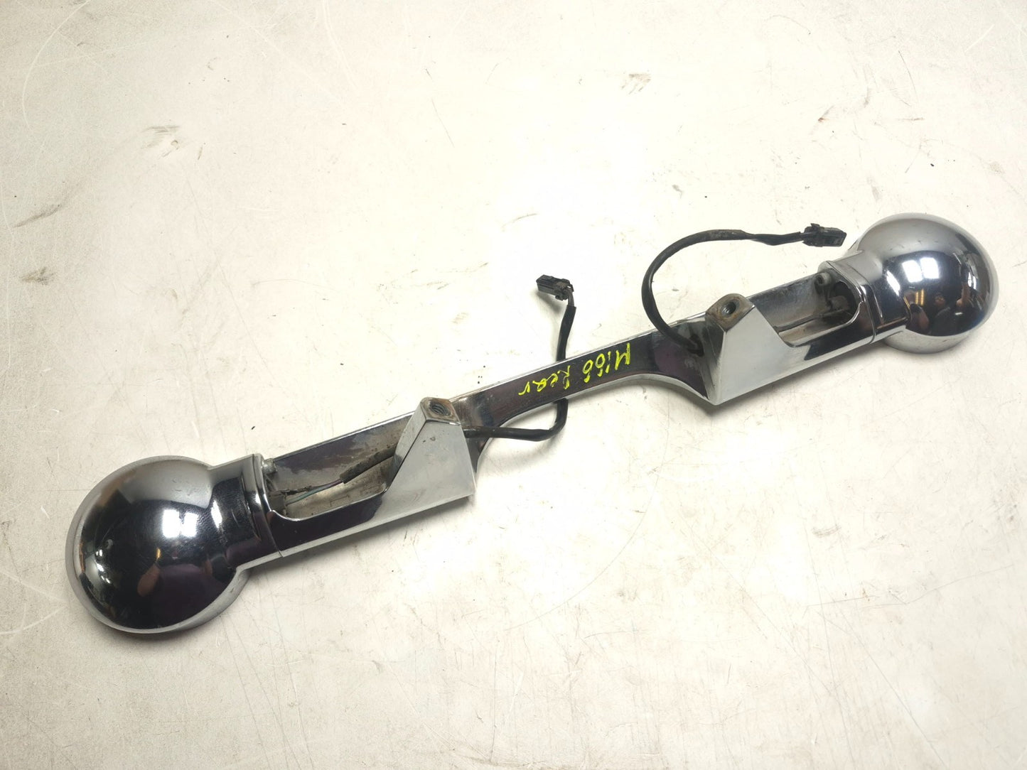 2004 Harley Softail Flstc Heritage Classic Rear Turn Signal & Bracket OEM