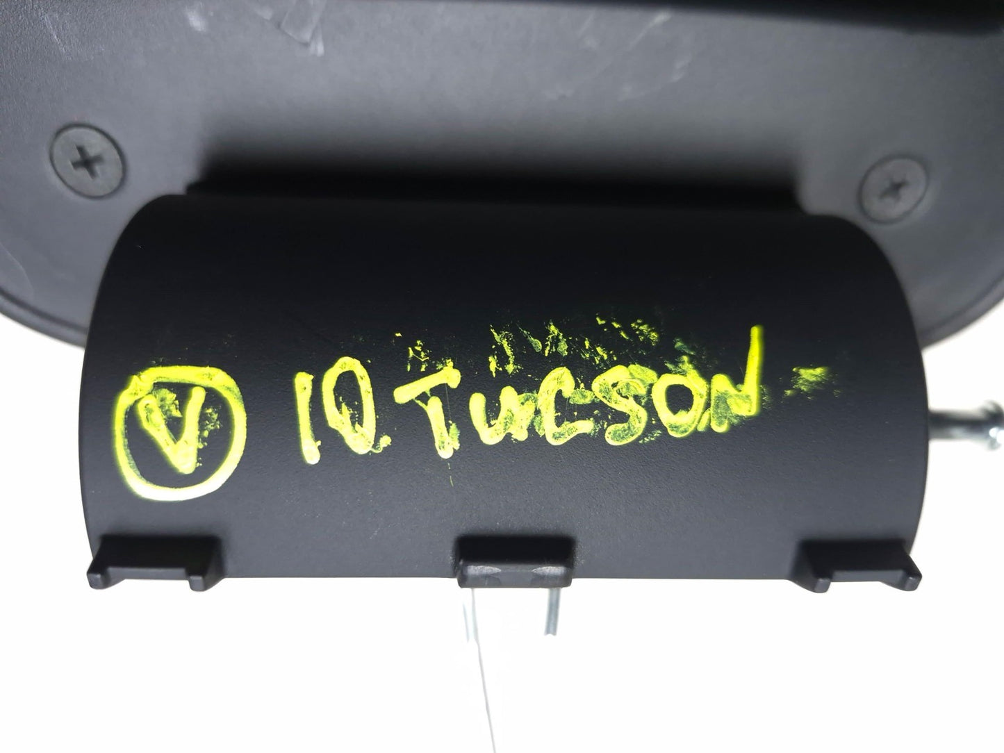 2010 Hyundai Tucson Center Console Armrest OEM