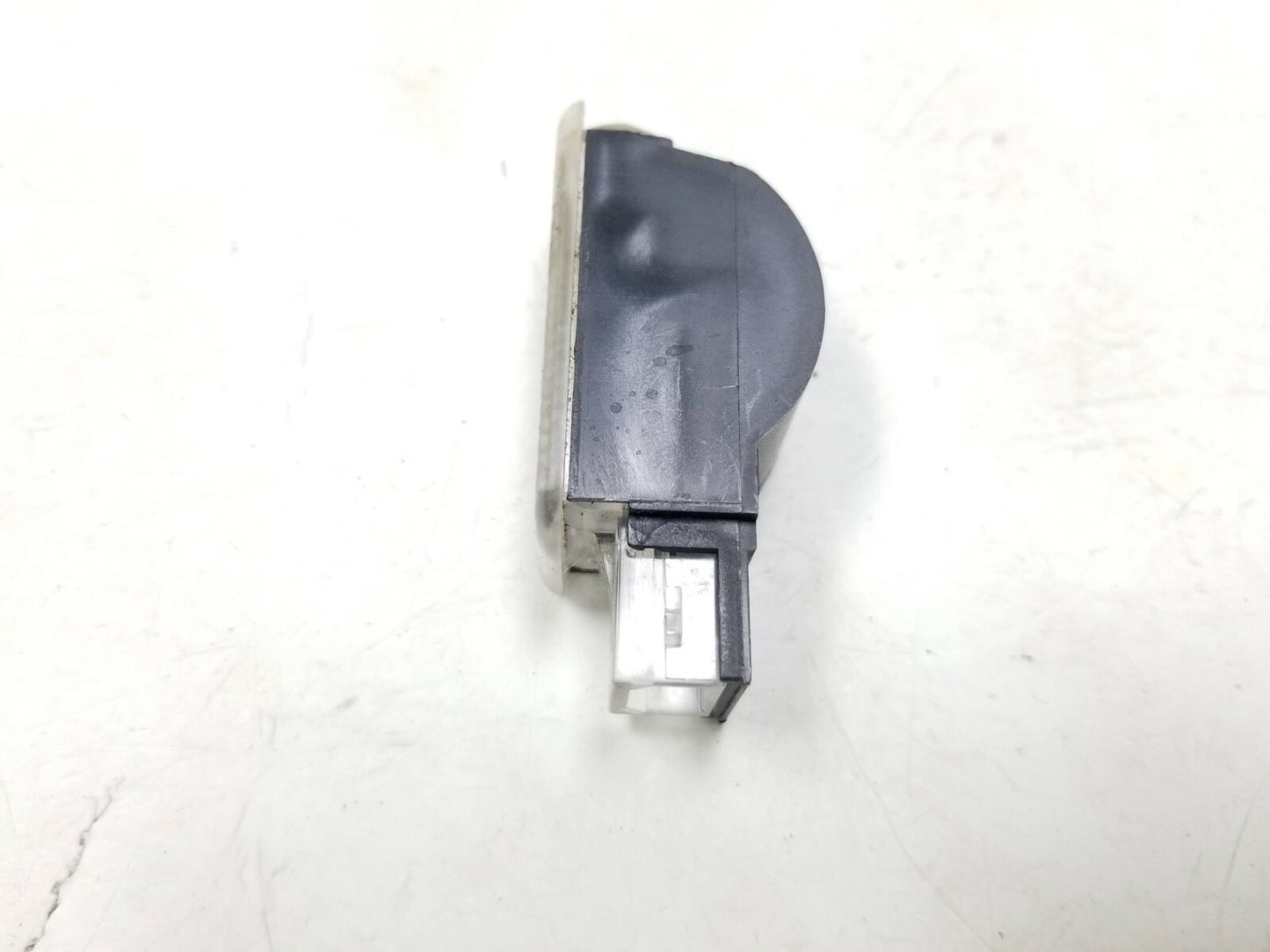 2009 - 2017 Audi Q5 Interior Overhead Light OEM