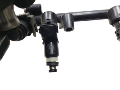 2009 - 2016 Triumph Street Triple R Fuel Rail & Injectors OEM