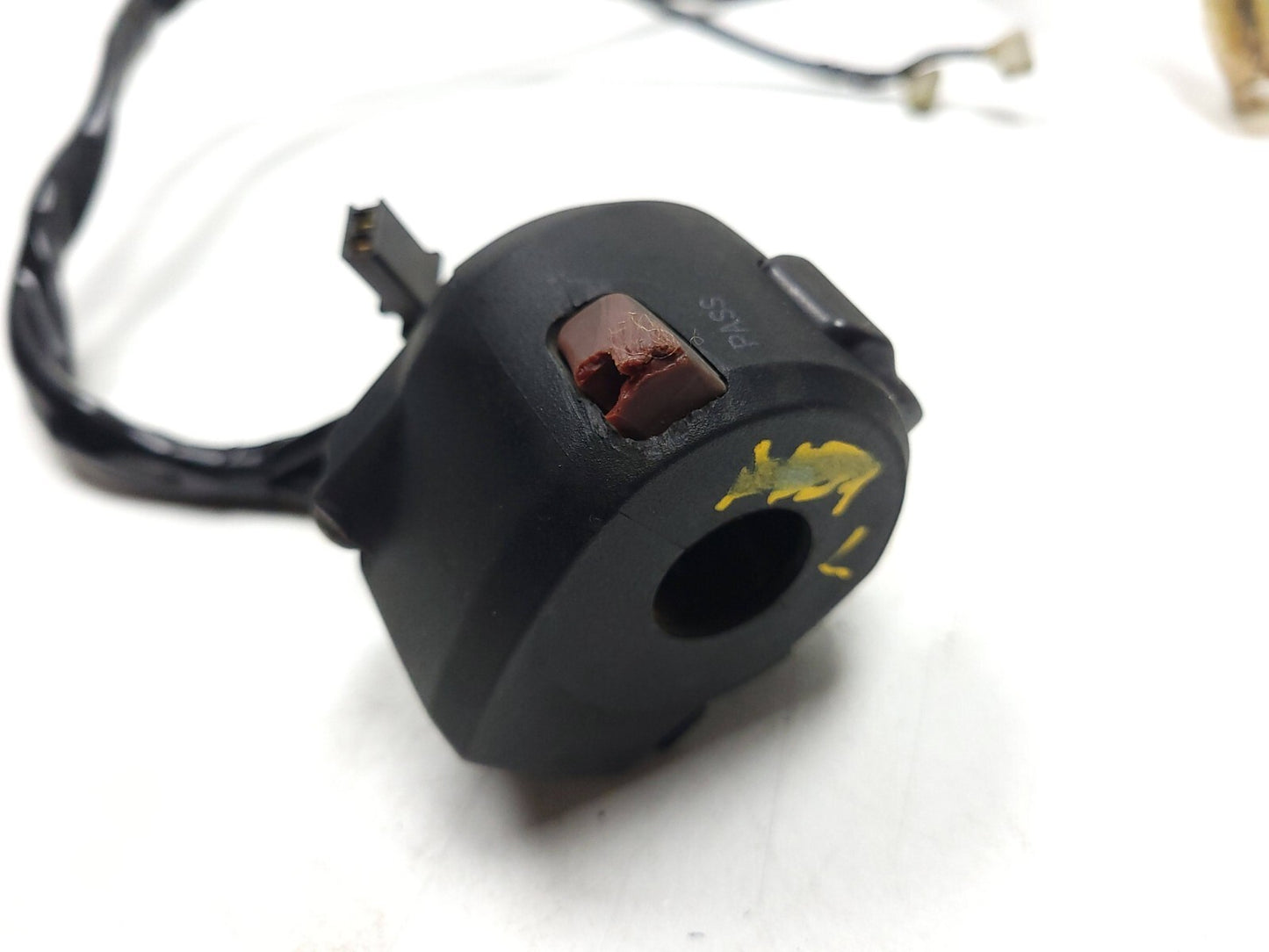 2015 - 2018 Yamaha Yzf-r3 Yzfr3 Left Handlebar Headlight Horn Switch  OEM