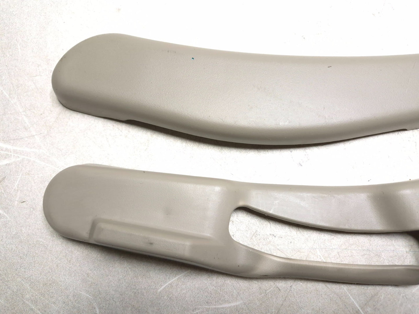 2008 Lincoln Navigator Rear 3rd Row Seat Cover Trim Passenger Side Rh 2pcs OEM