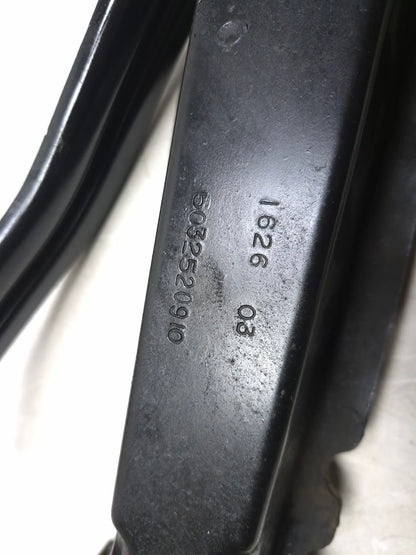 2013 Fiat 500 Turbo Front Left & Right Bumper Impact Bar Bracket OEM