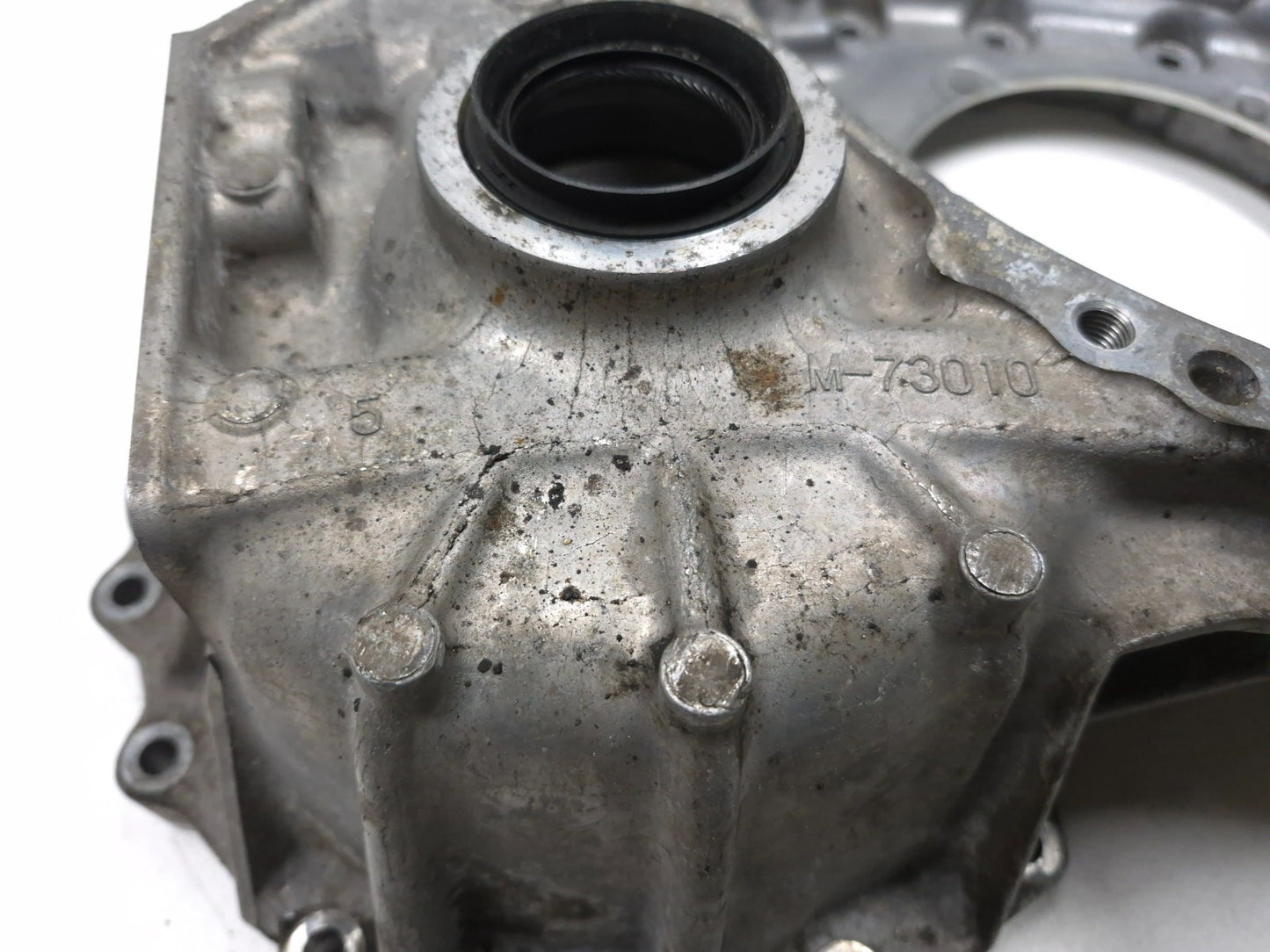 2012 Toyota Camry Automatic Transmission Bell Housing 2.5l OEM