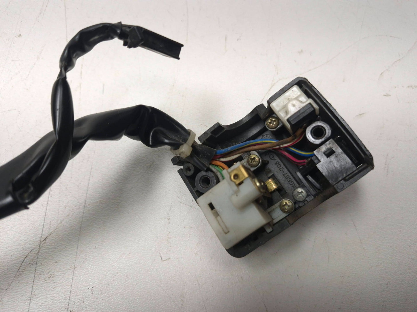 2005 Kawasaki Ninja Zx10r Left Handlebar Switch *for Parts* OEM