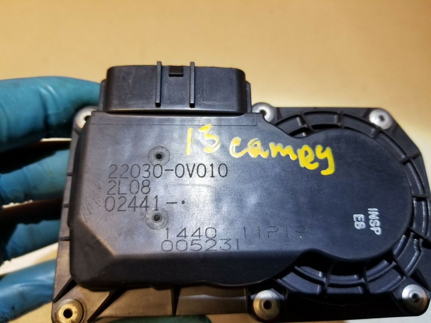 12 13 14 Toyota Camry 2.5l Throttle Body 22030-0v010 OEM 94k