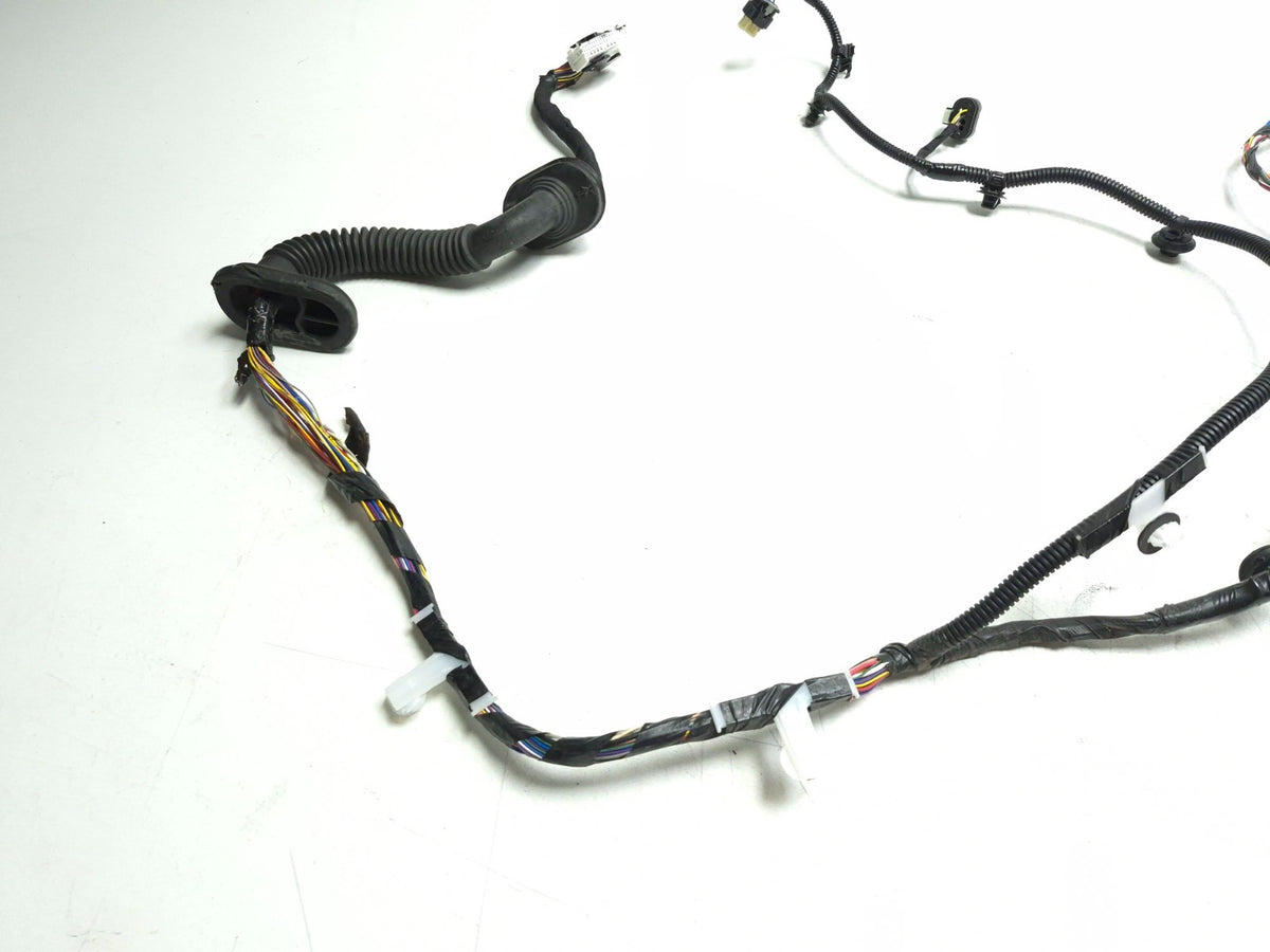 2021 Tesla Model 3 Front Door Wire Harness Left Driver Side 3067957-00-b OEM