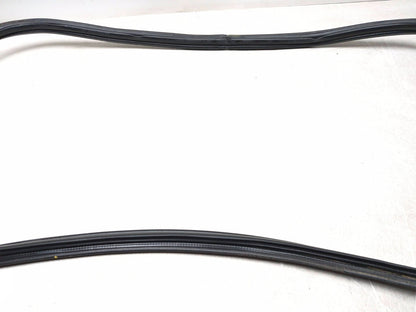 2018 Chrysler 300 Trunk Lid Weatherstrip Seal OEM