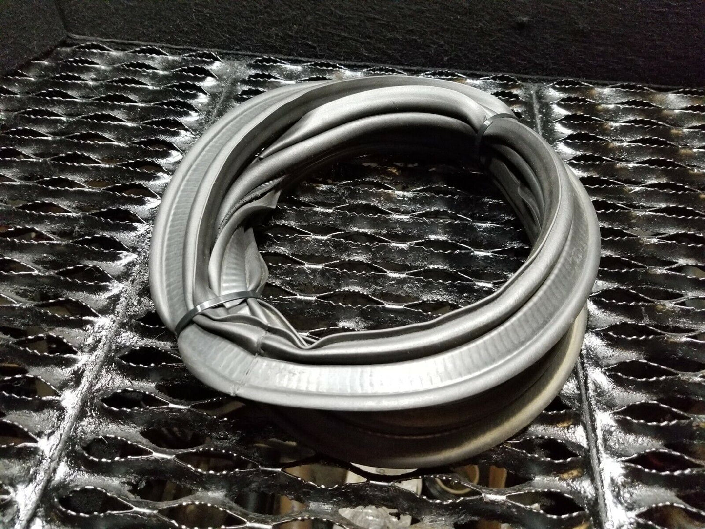 12-17 Fiat 500 Abarth Rear Trunk Weather Strip Seal OEM 12k