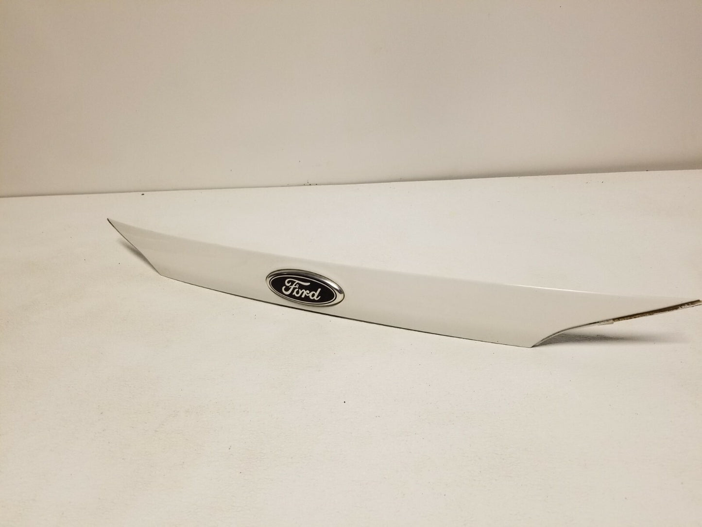12 13 14 Ford Focus Sdn Trunk Lid Trim Molding OEM