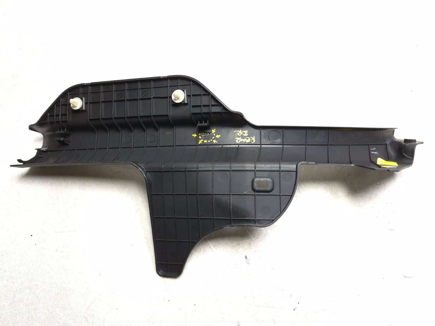2013 Hyundai Sonata Door Scuff Plate Sill Rear Left & Right OEM