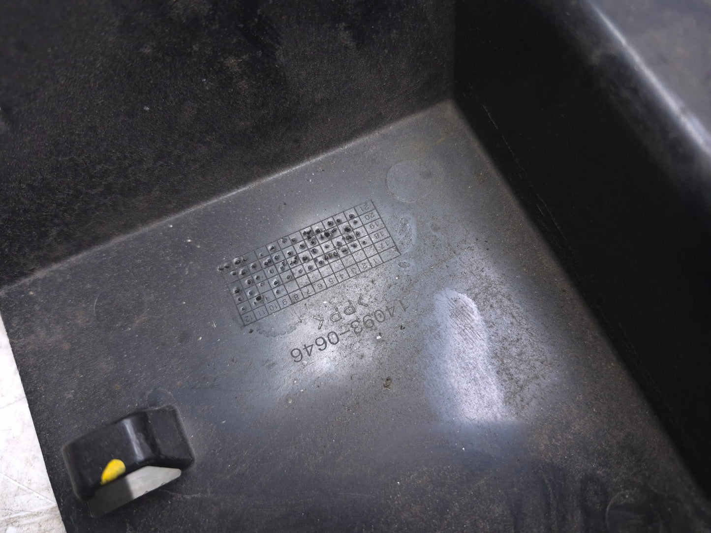 2023 Kawasaki Er400 Z400 Igniter Ecu Cover Panel   OEM