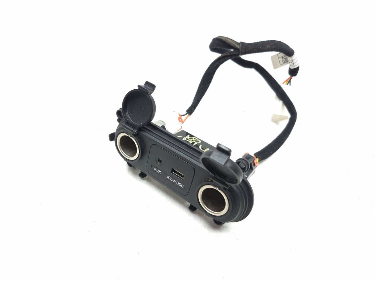 2015 Kia Optima Dashboard Power Outlet Aux Usb 961202t600 OEM
