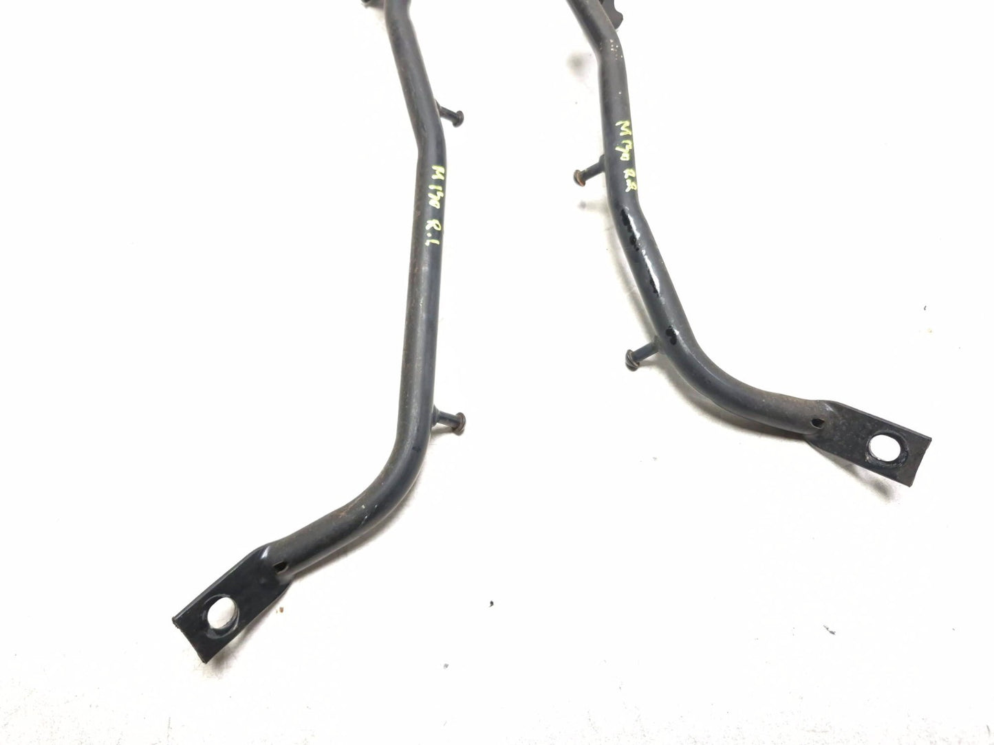 2006 Suzuki Gs 500fk Rear Fender Bracket Mount Pair OEM